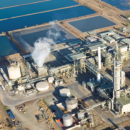 Aerial view of a large petrochemical plant.